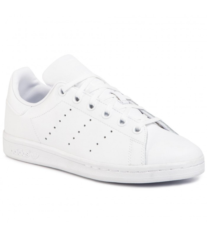 Step Up Your Sneaker Game: The Enduring Appeal of Adidas Mode
