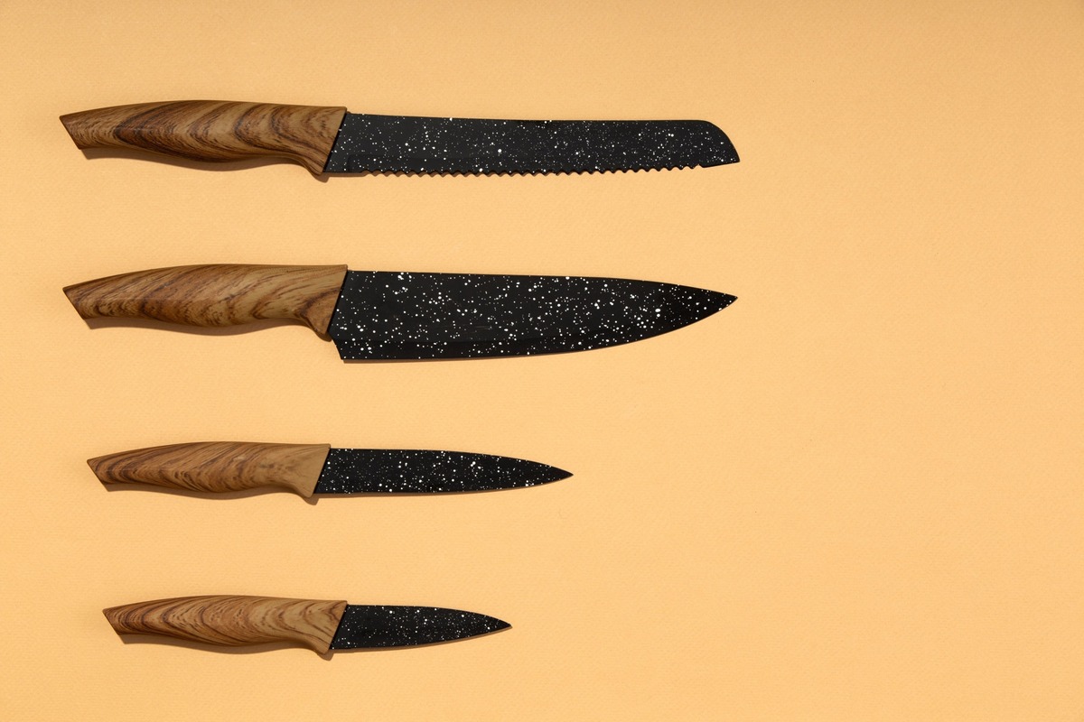 Damascus Utility Blade – Razor-Sharp & Handcrafted